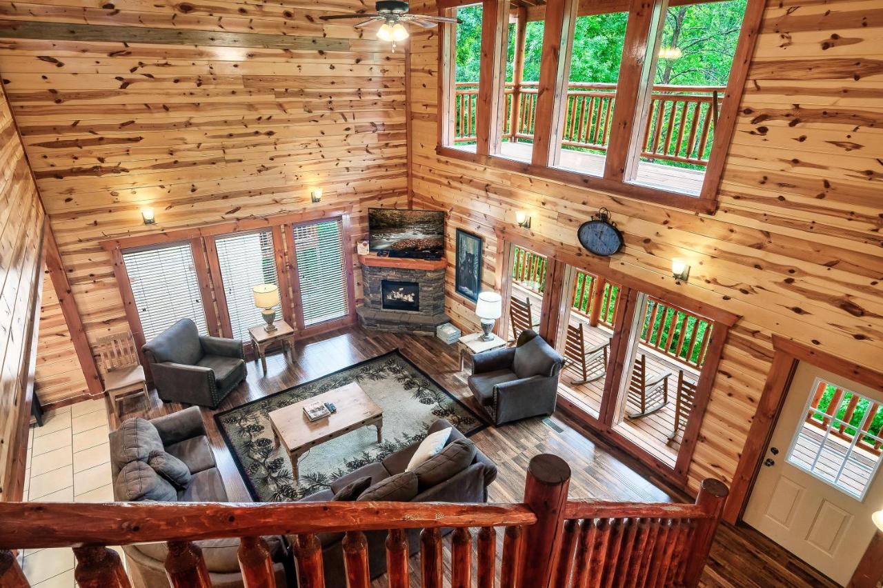 Holiday home Grizzly Bears Resort - Luxury Cabin With Indoor Pool, Hot Tub, Theater, King Beds, Sleeps 16 In Heart Of Pigeon Forge