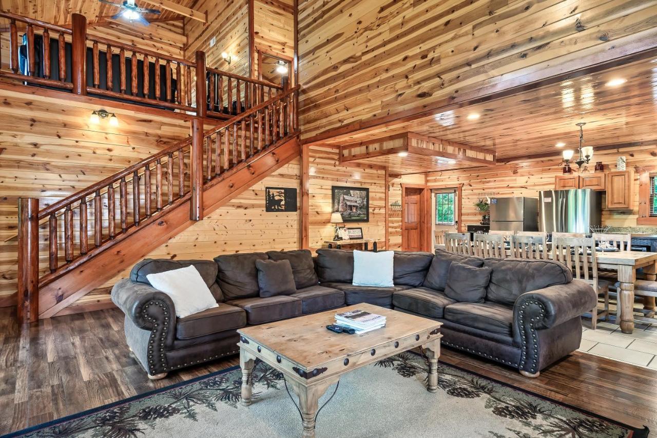 Grizzly Bears Resort - Luxury Cabin With Indoor Pool, Hot Tub, Theater, King Beds, Sleeps 16 In Heart Of Pigeon Forge Holiday home *