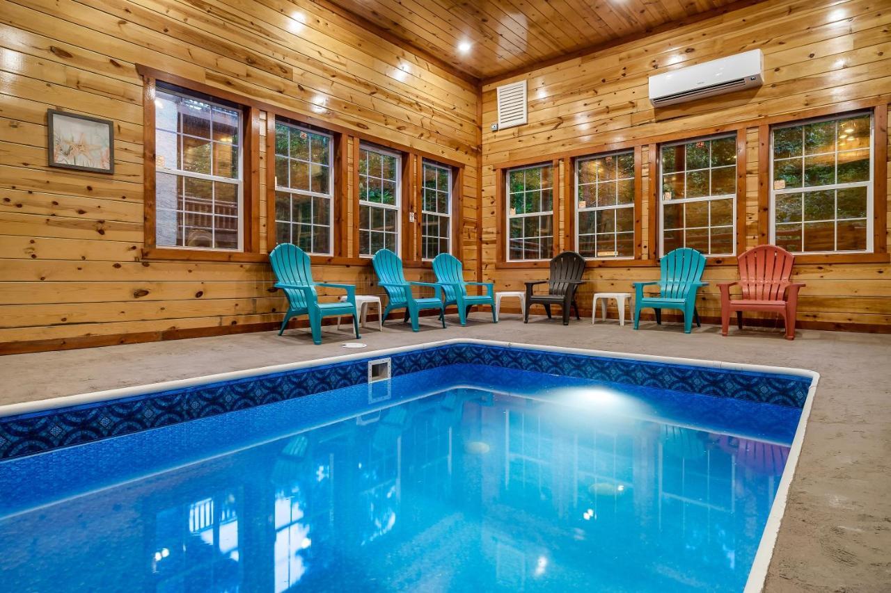 Holiday home Grizzly Bears Resort - Luxury Cabin With Indoor Pool, Hot Tub, Theater, King Beds, Sleeps 16 In Heart Of Pigeon Forge *