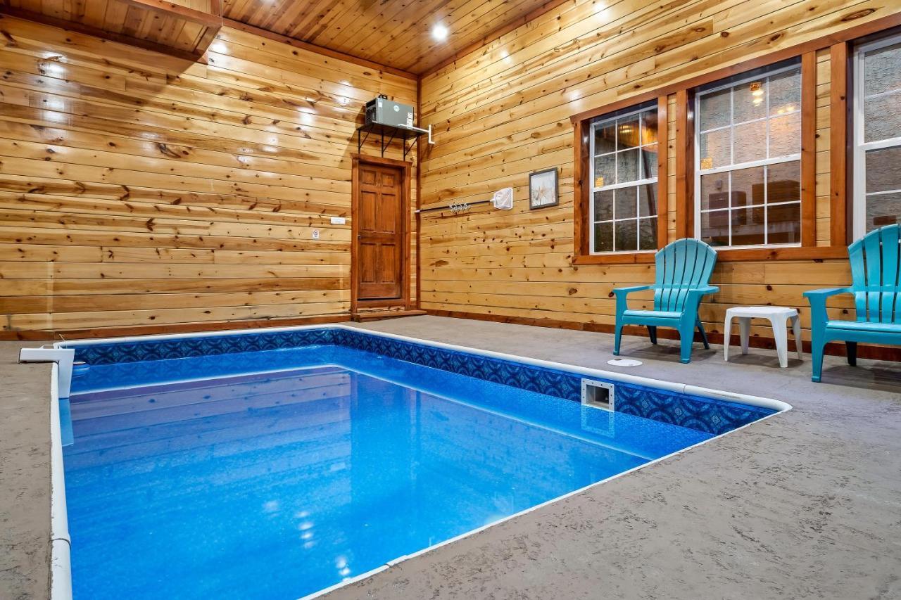Holiday home Grizzly Bears Resort - Luxury Cabin With Indoor Pool, Hot Tub, Theater, King Beds, Sleeps 16 In Heart Of Pigeon Forge